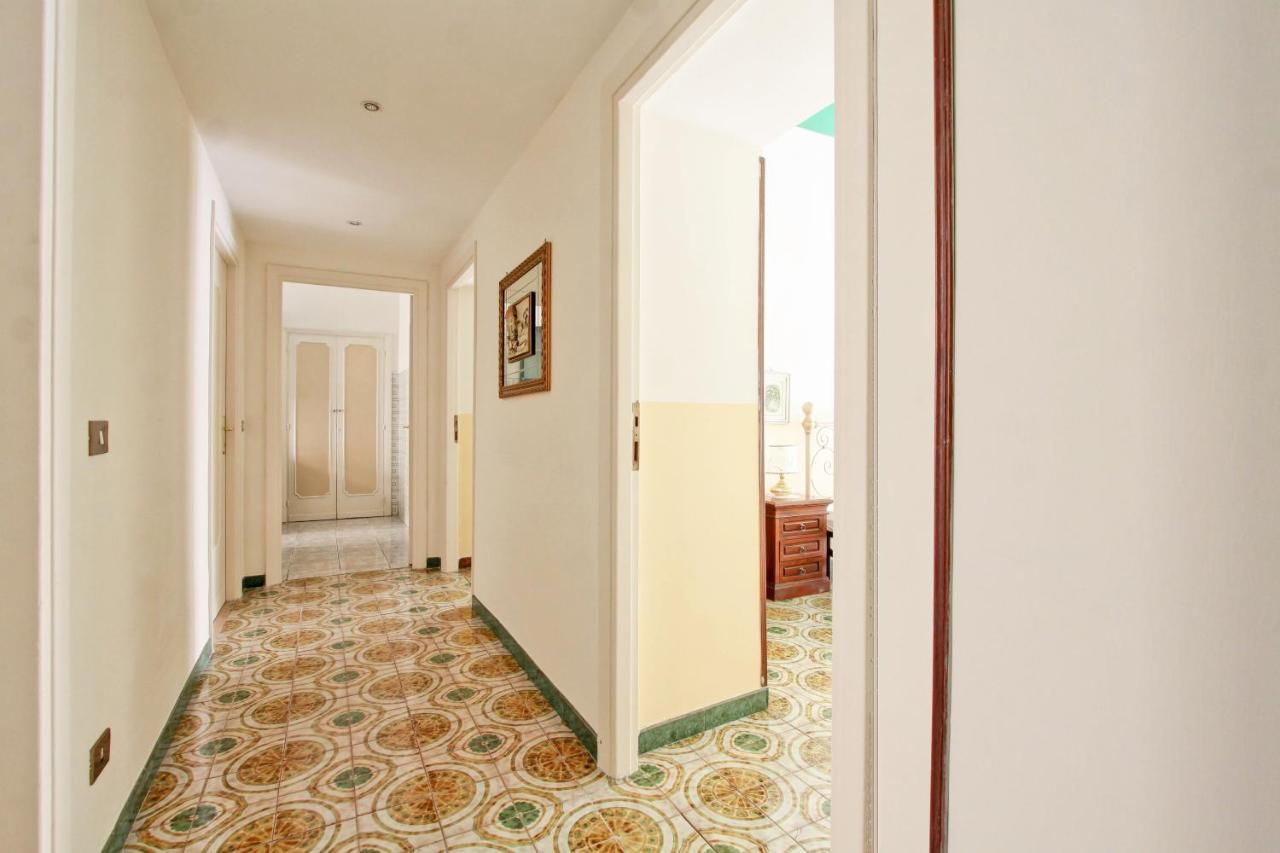 Roman Apartment Lägenhet